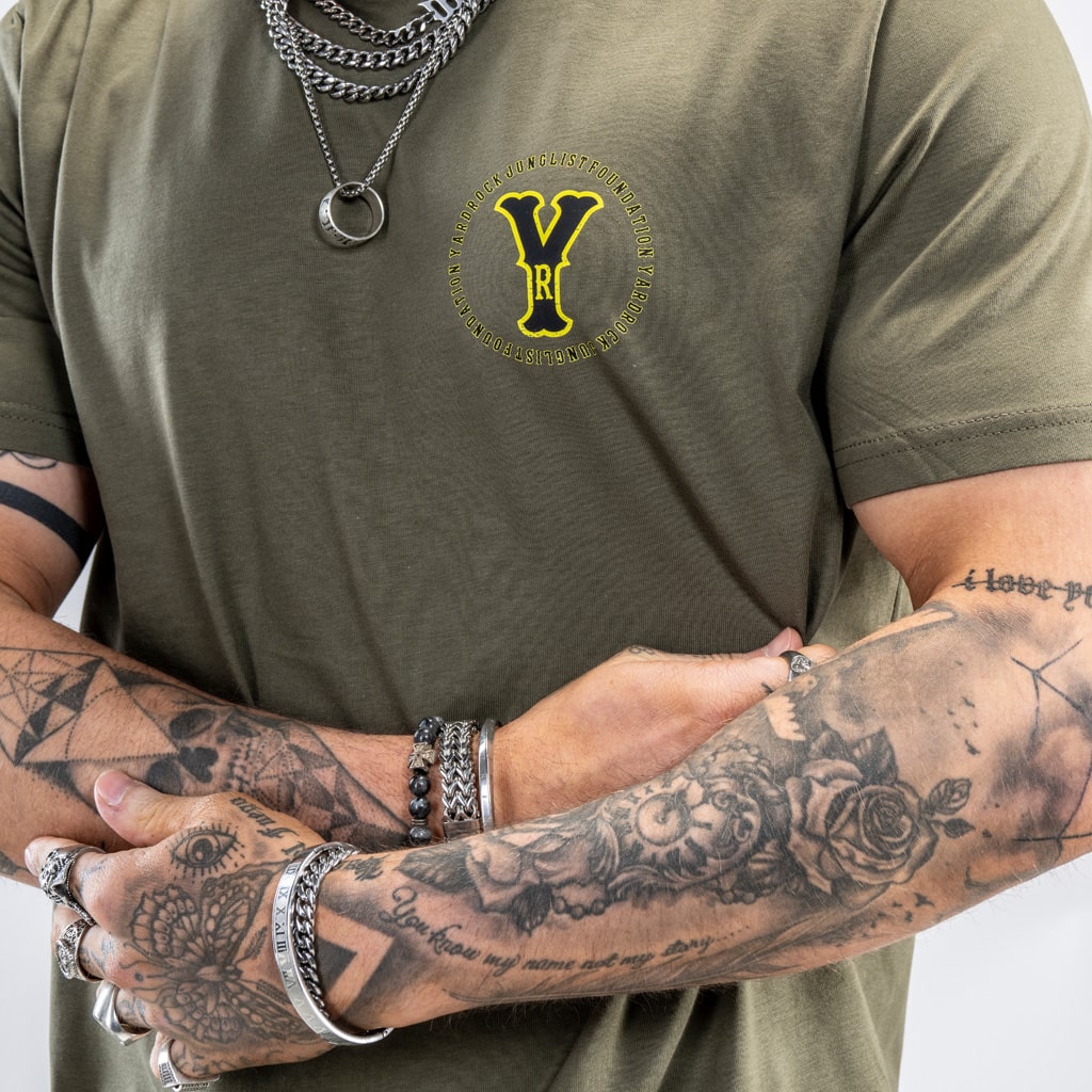 Distressed YR print on the front of this streetwear t shirt